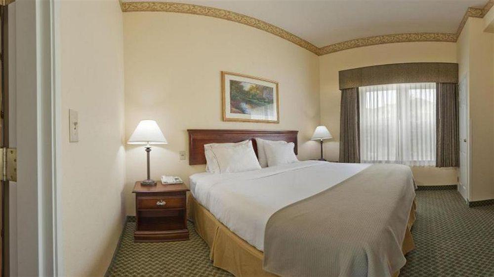 Holiday Inn Express Hotel & Suites St. Louis West-O'Fallon By Ihg Quarto foto